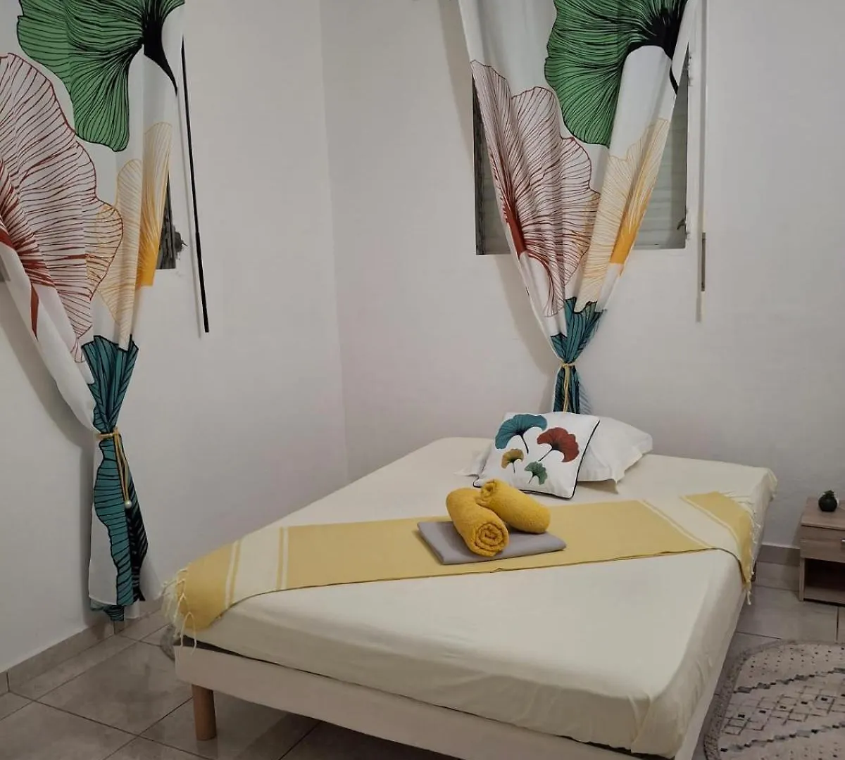 Villa Tropicale لو مول